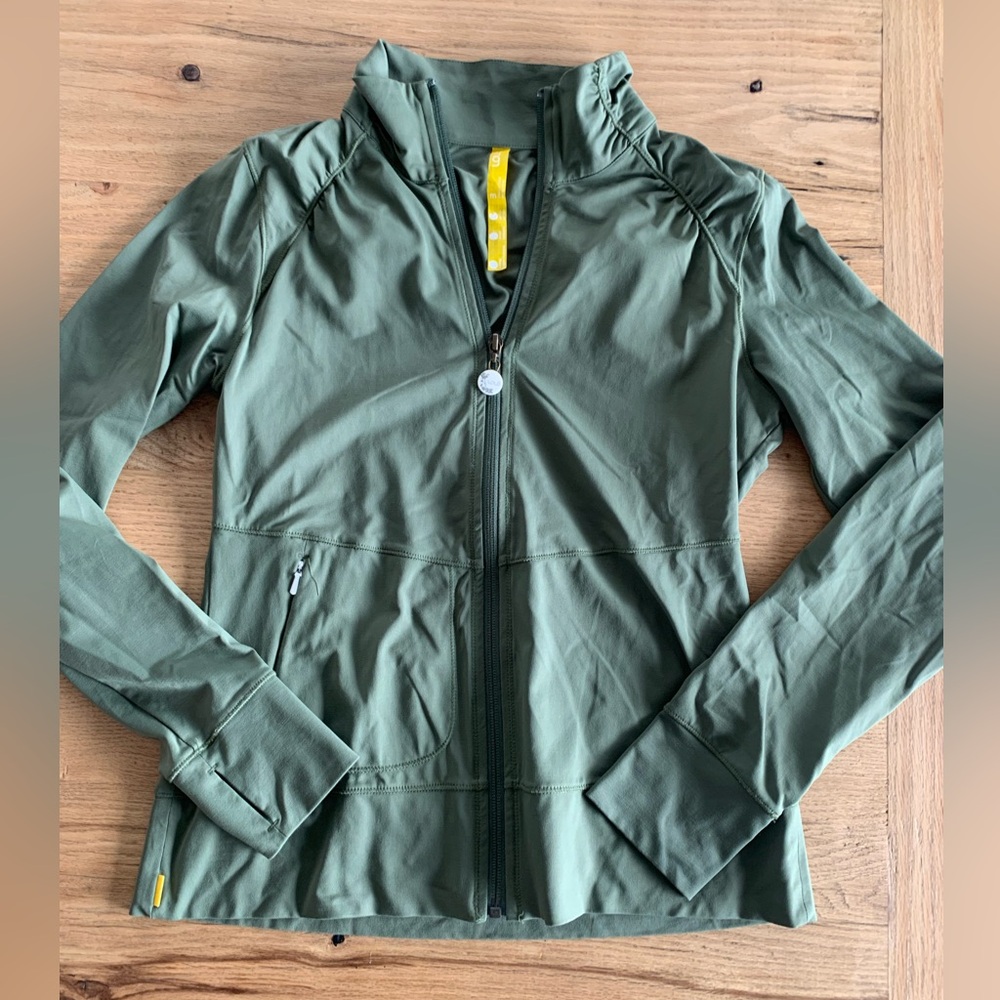 Lole Women’s Yoga Athleisure Running Jacket Olive Green Size M Detailing…